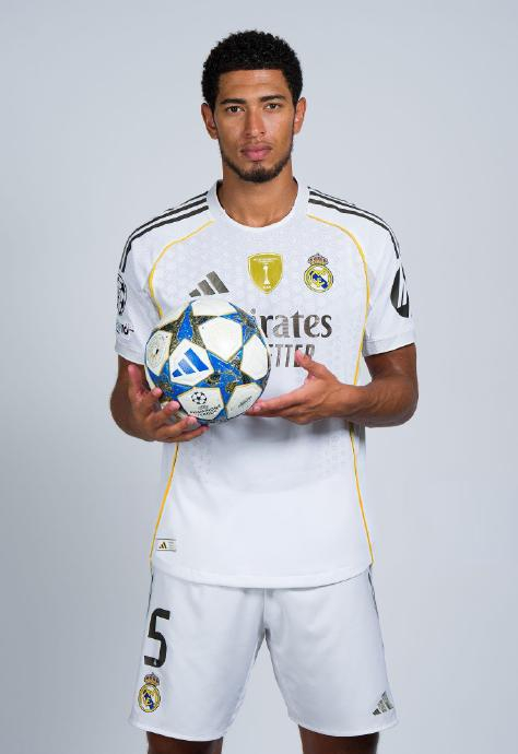 湖人浓眉哥篮下统治球队获胜（浓眉内线统治助湖人取胜）