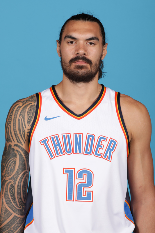 世界足球先生身上的反种族歧视争议（围绕世界足球先生的反种族歧视风波）