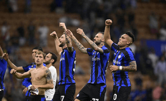 塞克斯顿因左大腿受伤，本场对阵尼克斯不会回归（塞克斯顿左大腿受伤，本场战尼克斯提前退场）