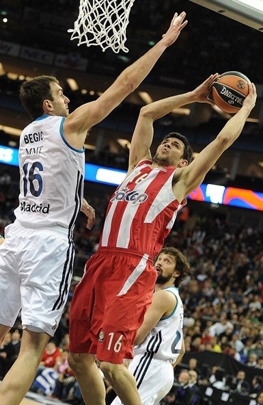 27天8场！阿森纳迎12月魔鬼赛程 捍卫英超欧冠双榜首（27天8战！阿森纳迎12月魔鬼赛程 力保英超与欧冠双榜首）