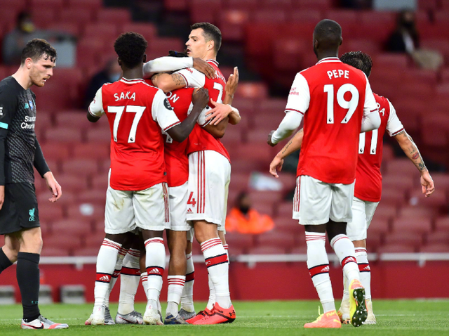 小孔塞桑：我和C罗聊过，他说我在伟大的俱乐部效力（小孔塞桑：曾与C罗交流，他称我效力于一家伟大俱乐部）