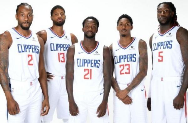 经纪人：米内罗竞技未与胡尔克就续约进行接触（经纪人称米内罗竞技尚未与胡尔克展开续约谈判）