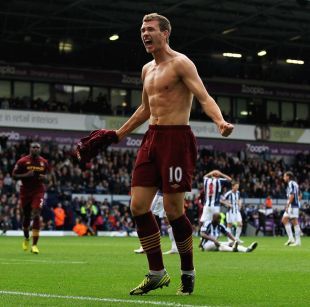 篮球勇士核心三分11投9中，全场手感火热（勇士核心三分11中9，整场手感炙热）