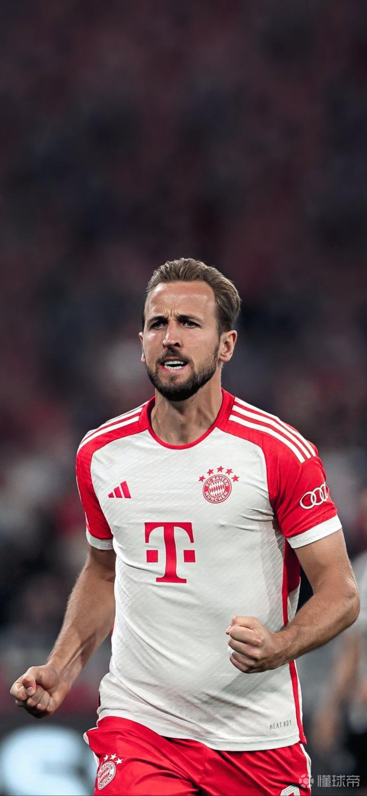 英超联赛：狼队七连败接受现实，曼彻斯特联继续沉沦（英超：狼队苦吞七连败，曼联颓势难止）