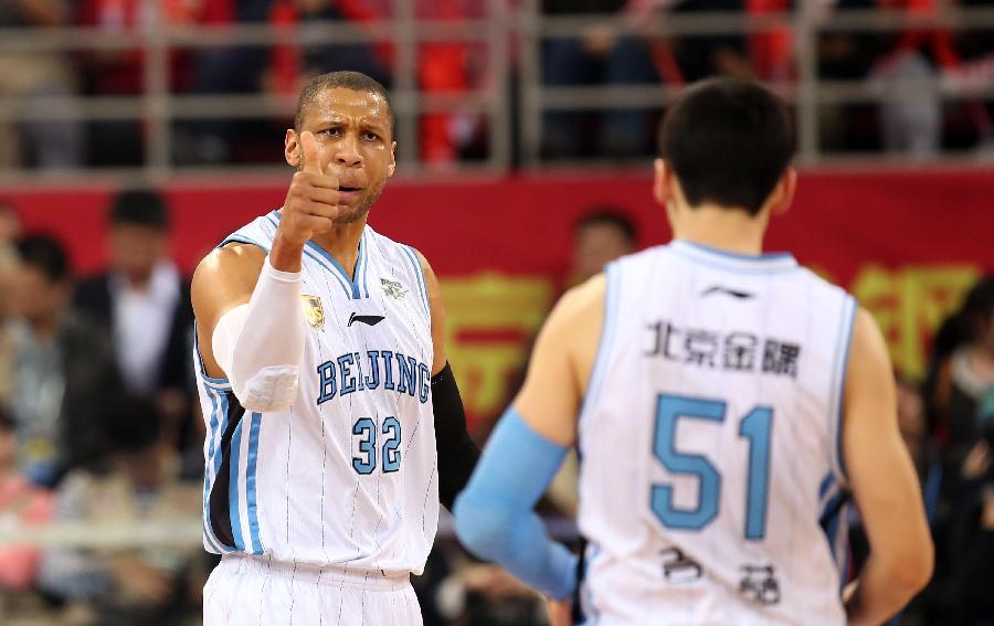 冲突升级！WBC或取消克劳福德胜利，三级无可争议拳王荣誉面临危机（争议加剧！WBC或撤销克劳福德胜绩，三量级无可争议王座告急）