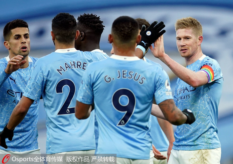 马卡：贝林厄姆现在踢的是团队足球，皇马已经离不开他（马卡：贝林厄姆已融入团队打法，皇马对他不可或缺）