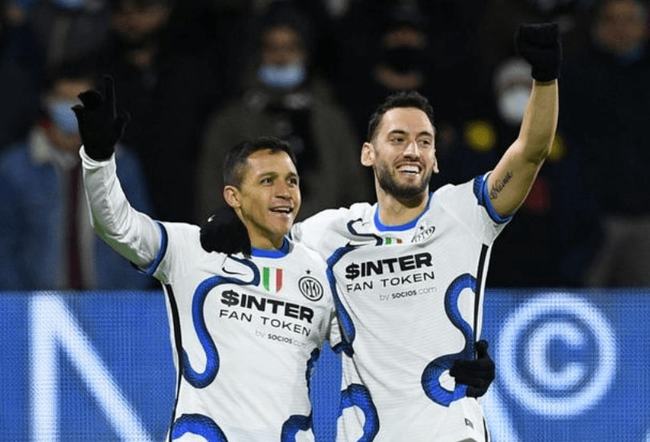 阿坎吉：为球队服务最重要；最想要队友的能力？泽林斯基的技术（阿坎吉：团队利益优先；若可选择队友特质，我想要泽林斯基的技术）